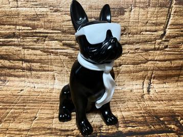 Beeld franse bulldog met zonnebril. beschikbaar voor biedingen