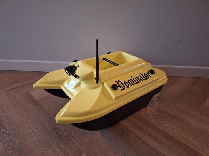 Dominator voerboot 2 stuks nieuw, Watersport en Boten, Hengelsport | Karpervissen, Nieuw, Overige typen, Ophalen of Verzenden
