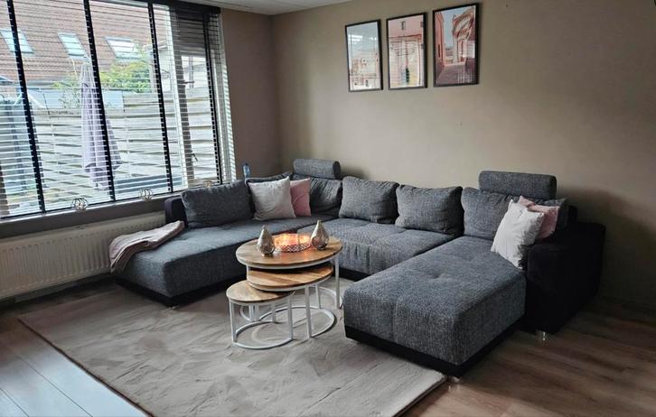 Super mooie u bank met slaapfunctie, Huis en Inrichting, Banken | Complete zithoeken, Zo goed als nieuw, Ophalen