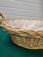 mand groot riet met hengsels en plastic, Huis en Inrichting, Ophalen of Verzenden, 'T Olde Gre-j, Info@toldegrej.nl, Endepoelstraat 20f Didam