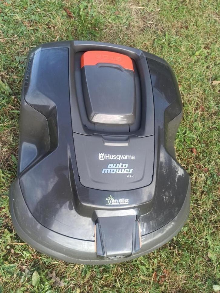Husqvarna Automower 310 -8700, Tuin en Terras, Grasmaaiers, Gebruikt, Elektrische grasmaaier, Minder dan 30 cm, Cirkelmaaier, Ophalen of Verzenden