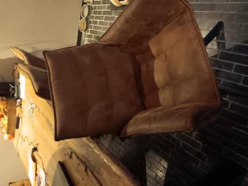 6 Draaibare eetkamerstoelen. Cognac skyleer makkelijk schoon beschikbaar voor biedingen
