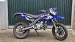 Derbi Senda 2017 DRD X-Treme 50 SM, Fietsen en Brommers, Brommers | Derbi, Ophalen, 6 versnellingen, Maximaal 45 km/u, Zo goed als nieuw