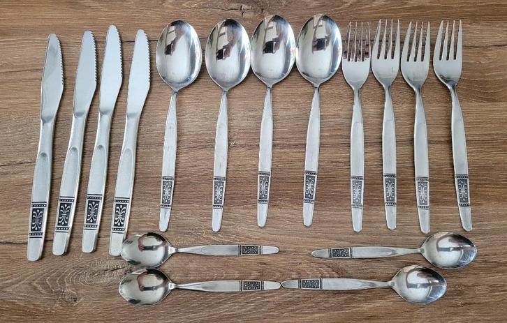 (Amefa?) bestek Franse lelie 4-persoons, Huis en Inrichting, Keuken | Bestek, Gebruikt, Bestekset, Rvs of Chroom, Vaatwasserbestendig