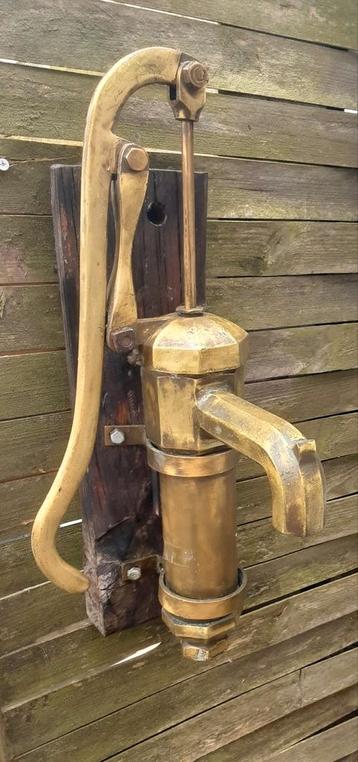 Tuindecoratie tuinspullen koperenpompen brocante vintage  beschikbaar voor biedingen