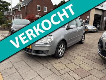 Volkswagen Polo 1.6-16V Optive AUTOMAAT/CLIMATRONIC/PDC/CRUI beschikbaar voor biedingen