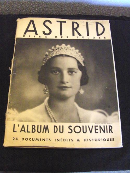 Uniek souveniralbum Koningin Astrid van Belgie uit 1935, Verzamelen, Koninklijk Huis en Royalty, Gebruikt, Kaart, Foto of Prent