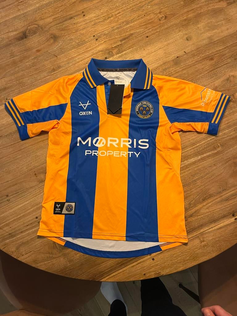 Shrewsbury Town F.C. Shirt - Nieuw - Maat 40-42, Ophalen of Verzenden, Nieuw