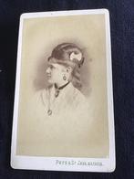 CDV, Mooie Dame, Petz & Co, Java Batavia, Nederlands-Indië, Ophalen of Verzenden, Voor 1940, Gebruikt, Foto