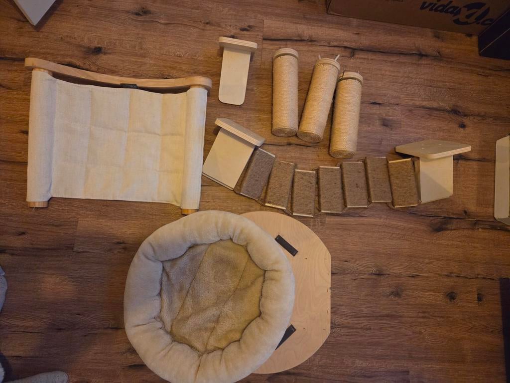 Kattenwand, Ophalen, Zo goed als nieuw
