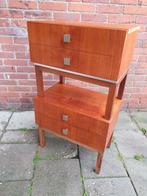 2 vintage nachtkastjes teak/ hout., Ophalen, Gebruikt, 45 tot 65 cm, Minder dan 55 cm