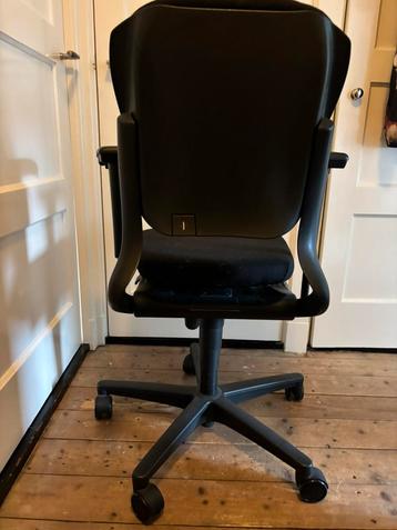 Ergonomische ahrend bureaustoel beschikbaar voor biedingen
