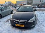Opel Astra 1.4 Turbo Cosmo Airco,Trkhaak,Cruise, Auto's, Opel, Voorwielaandrijving, Euro 5, Gebruikt, 680 kg