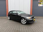BMW 1-serie 118i High Executive, 65 €/maand, Zwart, 4 stoelen, Zwart