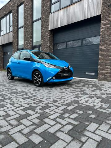 Toyota Aygo 5D 2018 Blauw X-play beschikbaar voor biedingen