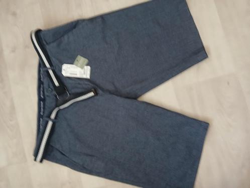 Nieuwe Tom Tailor short, maat 36, Kleding | Heren, Broeken en Pantalons, Zo goed als nieuw, Blauw, Ophalen of Verzenden