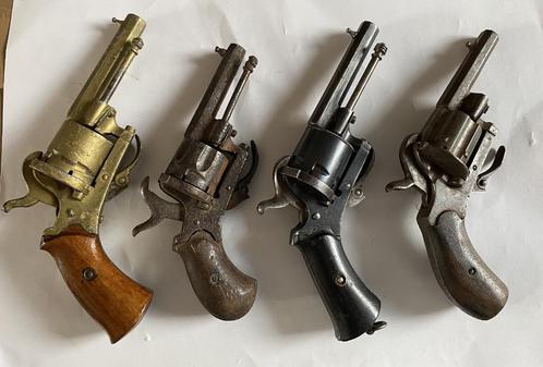 Set 1 van 7mm Penvuur Revolvers voor Restauratie, Antiek en Kunst, Antiek | Overige Antiek, Ophalen of Verzenden