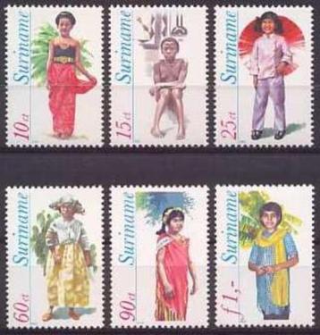 Suriname 192/7 postfris Kinderklederdrachten 1980 beschikbaar voor biedingen