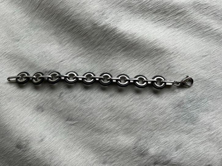 TWICE AS NICE armband roestvrijstalen schakels met rubber., Sieraden, Tassen en Uiterlijk, Armbanden, Nieuw, Staal, Zilver, Ophalen of Verzenden