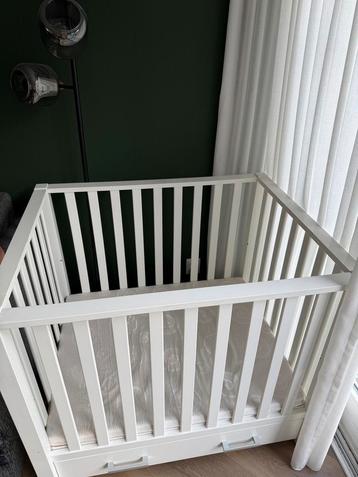 Verstelbare Box + Matras & Lade beschikbaar voor biedingen