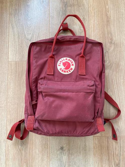 Ox red Fjällräven Kånken rugzak, Sieraden, Tassen en Uiterlijk, Tassen | Rugtassen, Gebruikt, Overige merken, 25 tot 40 cm, 30 tot 45 cm