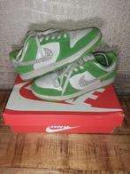 Nike dunk low as safari swoosh Chlorophyll maat 43, Overige kleuren, Nike, Ophalen of Verzenden, Sneakers of Gympen