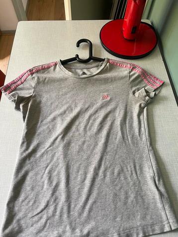 Adidas T-shirt maat S grijs met roze strepen beschikbaar voor biedingen