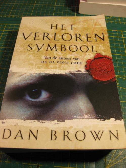 Dan Brown Het verloren symbool, Boeken, Thrillers, Zo goed als nieuw, Nederland, Ophalen of Verzenden