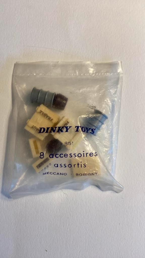DINKY TOYS NO. 851 zeer zeldzaam, Hobby en Vrije tijd, Modelauto's | 1:43, Zo goed als nieuw, Overige typen, Dinky Toys, Ophalen