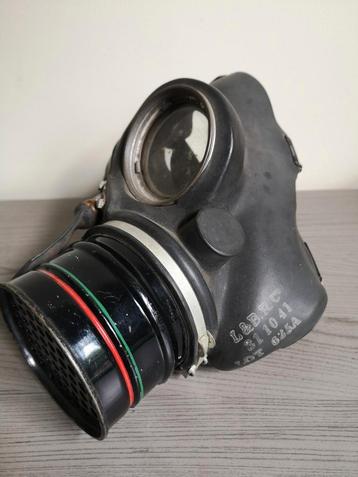 Engels gasmasker 1941 beschikbaar voor biedingen