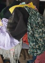 Te koop gevraagd: partij kleding e/o spullen 5€/ p. doos/zak, Diversen, Ophalen