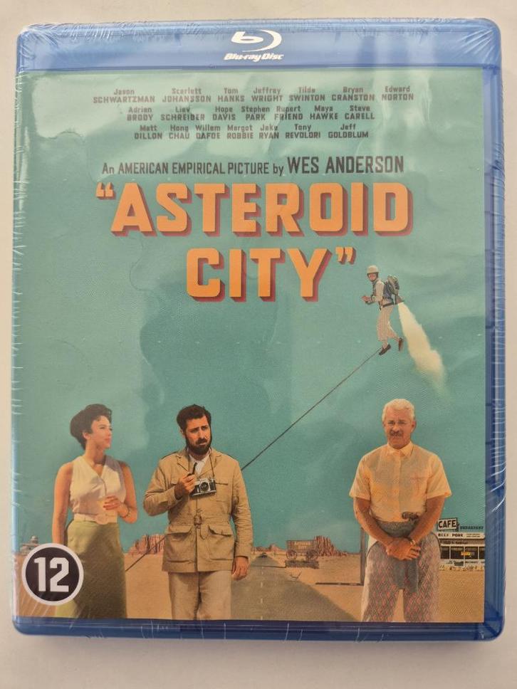 Asteroid City - van Wes Anderson - uit 2023, Cd's en Dvd's, Blu-ray, Nieuw in verpakking, Filmhuis, Ophalen of Verzenden