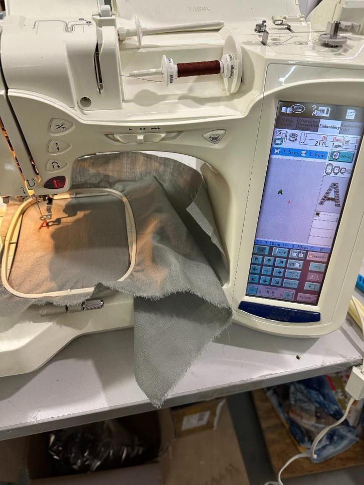 Brother Super Galaxie 3000 met borduurmodule + PE-Design 5, Hobby en Vrije tijd, Borduren en Borduurmachines, Gebruikt, Borduurmachine