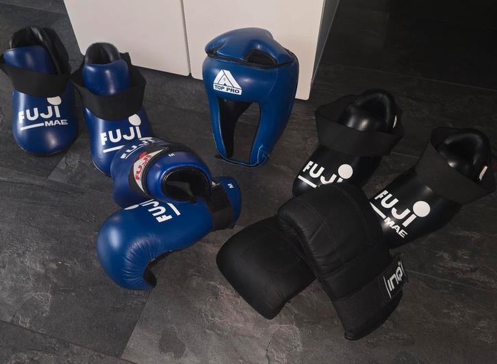 Fuji Mae Boks Set - Maat M & S, Sport en Fitness, Vechtsporten en Zelfverdediging, Overige, Ophalen of Verzenden