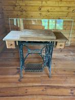 Antieke Singer naaimachine met gietijzeren onderstel en hout, Antiek en Kunst, Ophalen of Verzenden