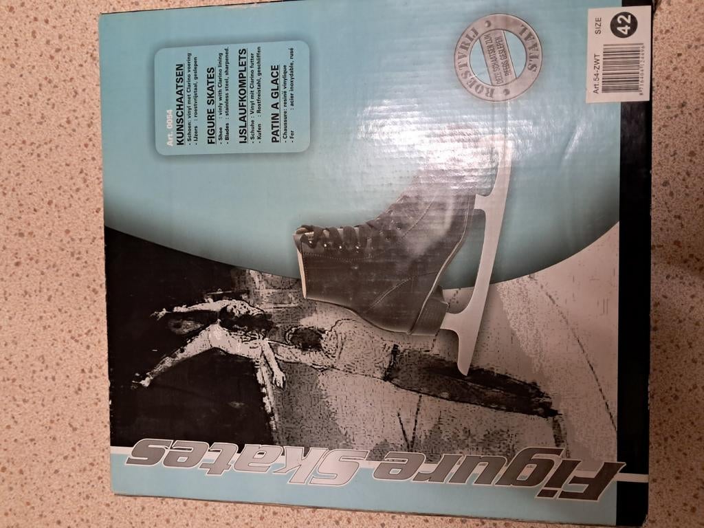 Kunstschaatsen maat 42 nieuw, Sport en Fitness, Schaatsen, Zo goed als nieuw, Kunstschaatsen, Ophalen, Overige merken