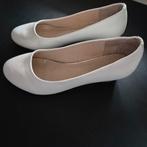 Graceland schoenen mt 39 - sleehak, Schoenen met lage hakken, Wit, Ophalen of Verzenden, Zo goed als nieuw