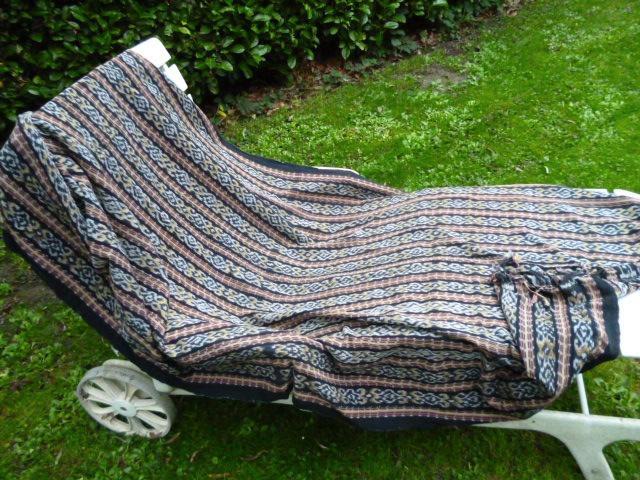 Ikat of sarong Indie Indonesie  235x110 cm, Antiek en Kunst, Kunst | Niet-Westerse kunst, Ophalen of Verzenden
