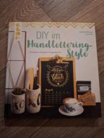 DIY Handlettering Style Boek, Ophalen of Verzenden, Zo goed als nieuw, Tekenen en Schilderen, Susanne Weidmann, Anna Ulrich