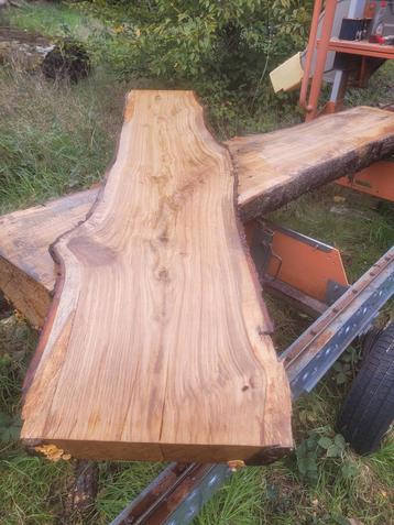 Schaaldeel boomstamtafel boomplank sidetable EIK AANBIEDING  beschikbaar voor biedingen