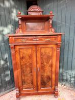 Antieke kast., Antiek en Kunst, Ophalen of Verzenden