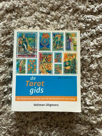 S. Bartlett - De tarotgids beschikbaar voor biedingen