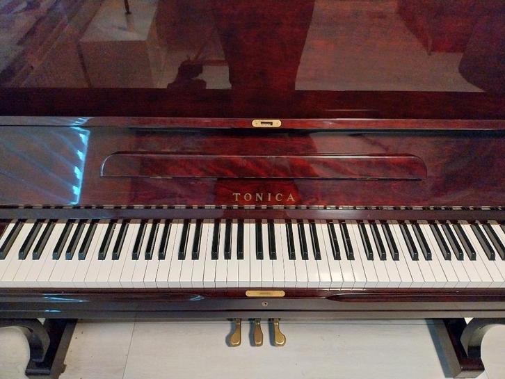 Tonica TU5 Klassieke Upright Piano, Muziek en Instrumenten, Piano's, Zo goed als nieuw, Piano, Overige kleuren, Hoogglans, Ophalen