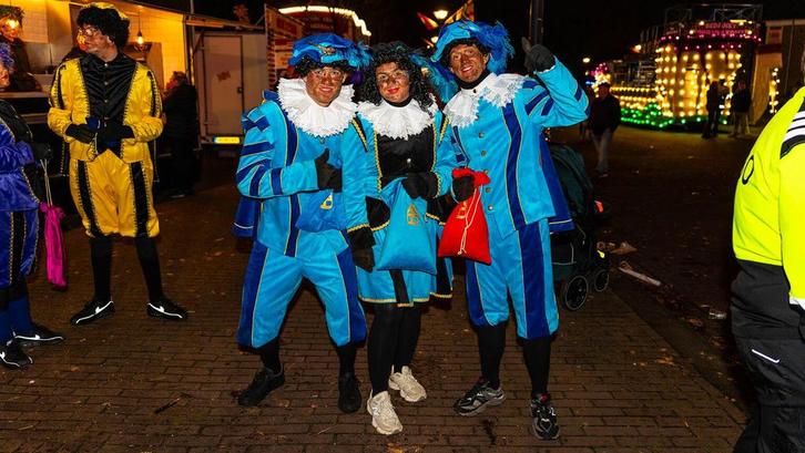 Gezellige pieten op bezoek!! Omgeving Uden, Diversen, Sinterklaas, Nieuw, Ophalen