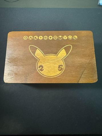 Pokémon 25th Celebration Deck Box beschikbaar voor biedingen