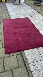 Vloerkleed rood 134x196 cm, Ophalen, 200 cm of meer, Zo goed als nieuw, Rechthoekig