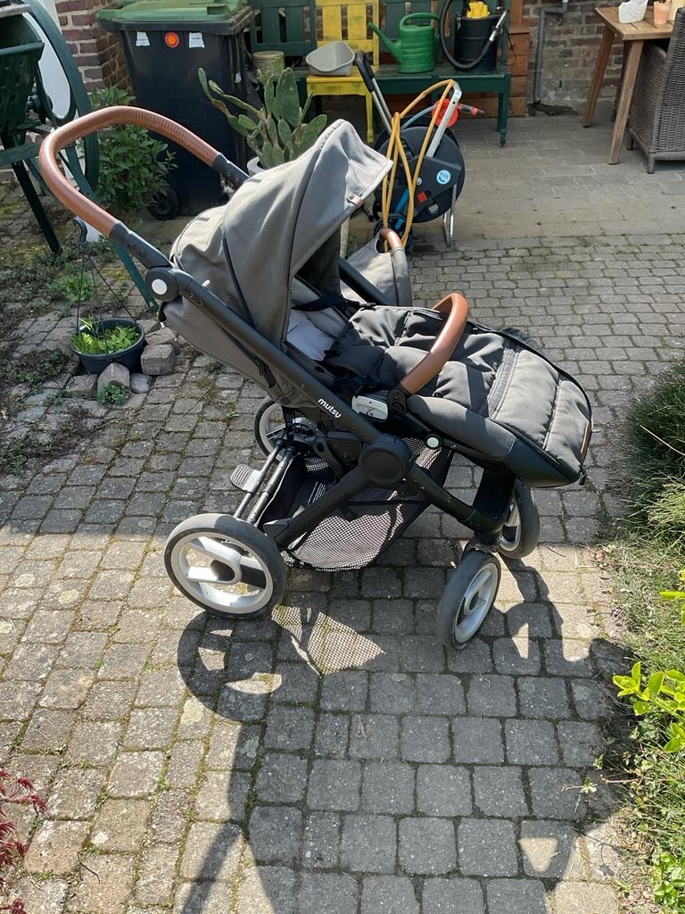 Mutsy kinderwagen leger groen, compleet, Ophalen, Gebruikt, Verstelbare duwstang, Combiwagen