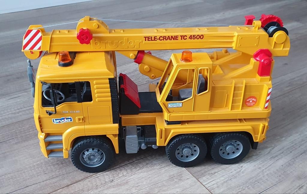 Bruder MAN Kraanwagen, Ophalen
