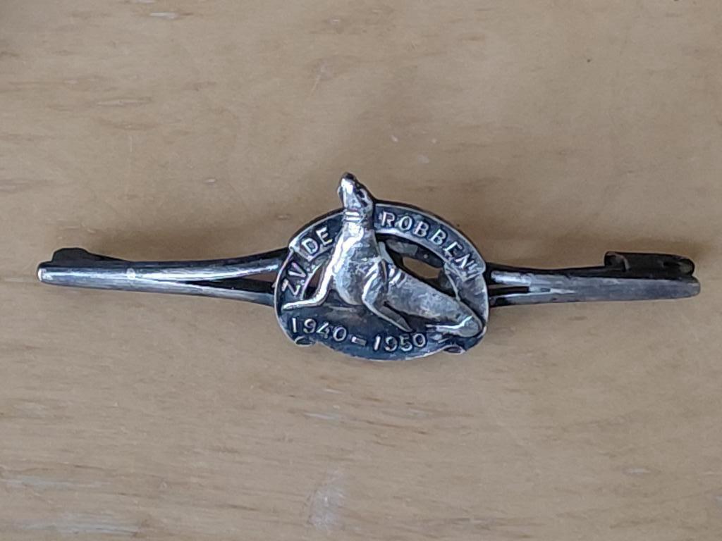 Broche Z.V. de Robben Hilversum, 1940-1950., Verzamelen, Speldjes, Pins en Buttons, Ophalen of Verzenden, Zo goed als nieuw, Sport