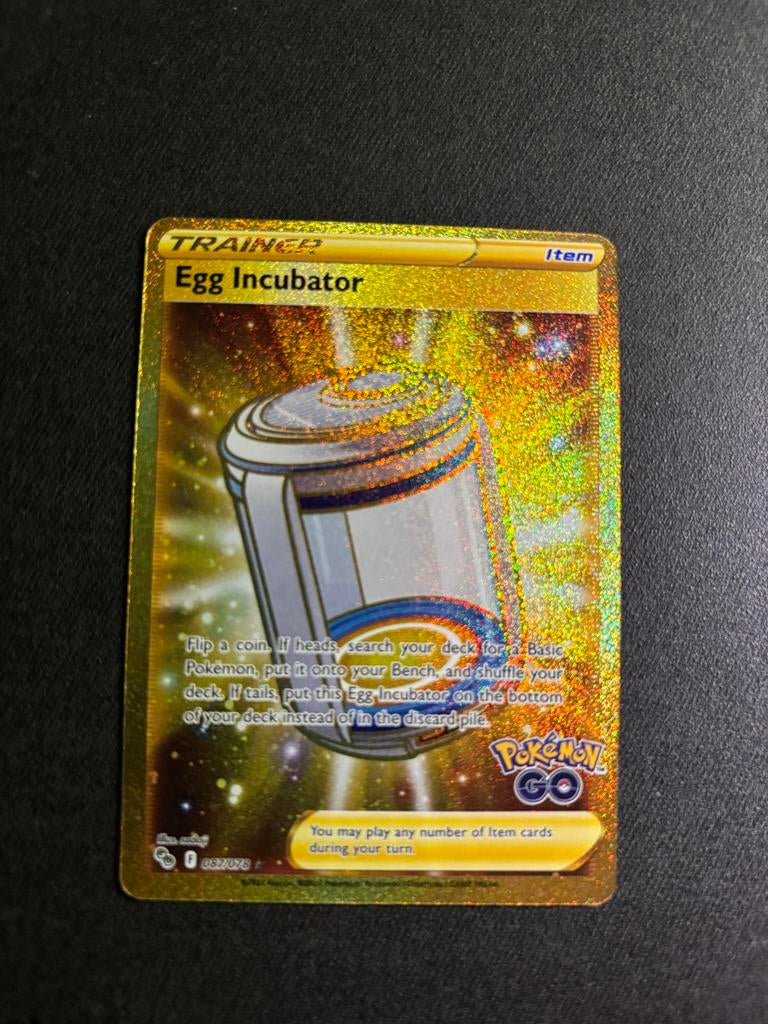 Egg Incubator (Gold Secret Rare) - Pokémon GO, Ophalen of Verzenden, Nieuw, Losse kaart, Foil